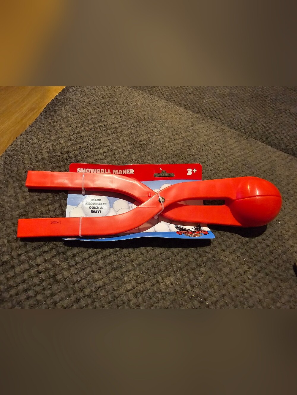 Snowball Maker - Bright Red Snowball Scoop